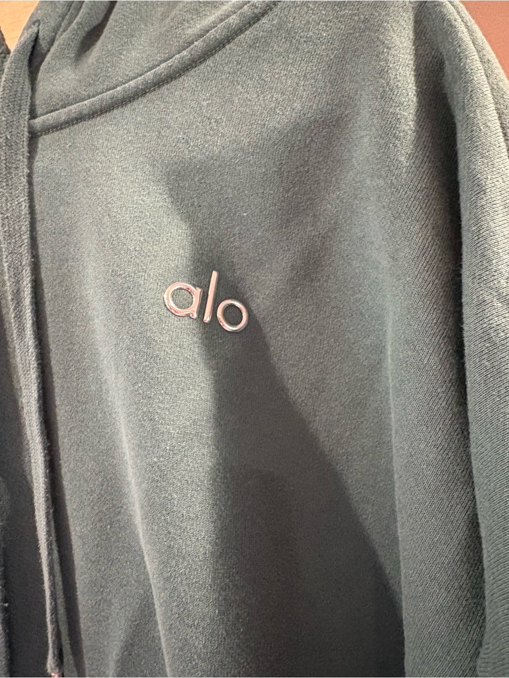 ALO Yoga Accolade Green/Teal Pullover Hoodie - Picture 2 of 5